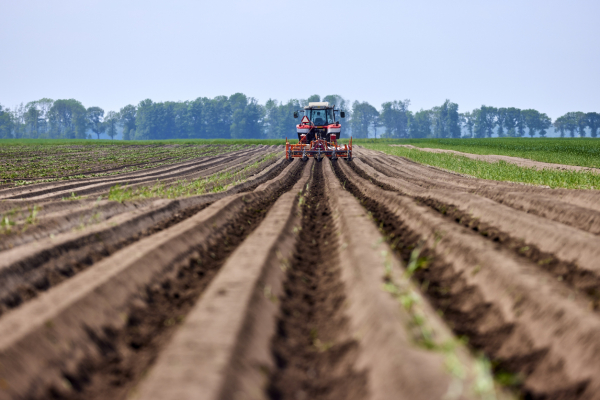 It's tough for Canadian farmers to be green if they’re in the red